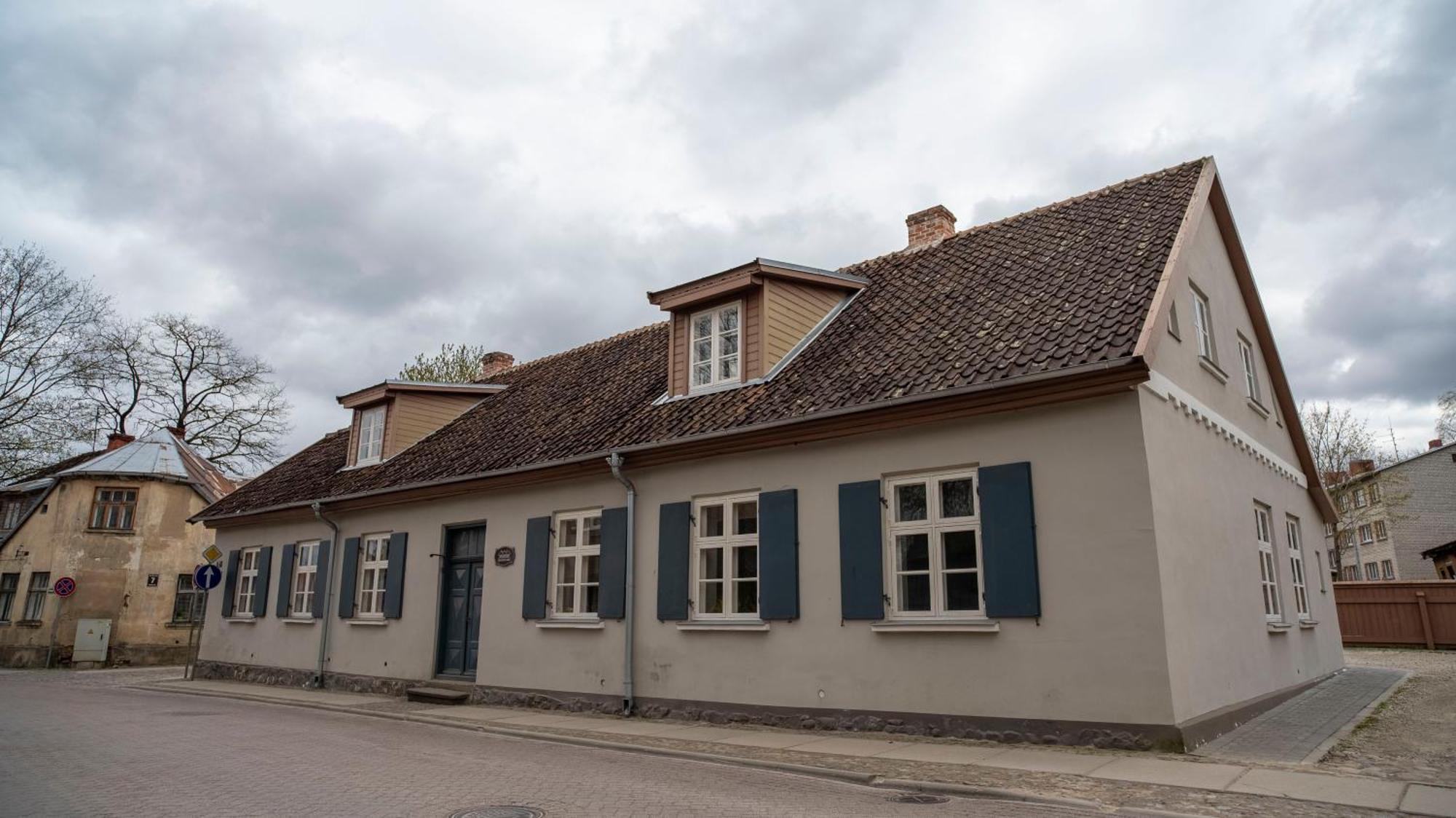 Mansard Apartment In Saddler'S House Kuldiga Exterior photo